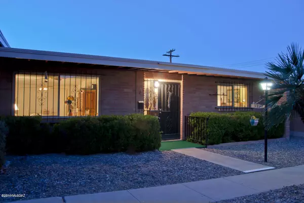 1930 W Anklam Road, Tucson, AZ 85745