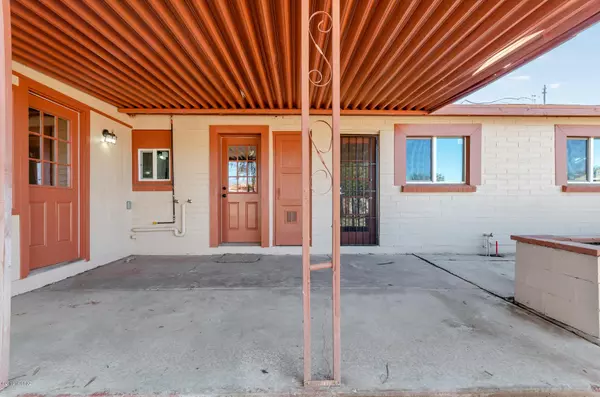 Tucson, AZ 85712,5413 E Bellevue Street