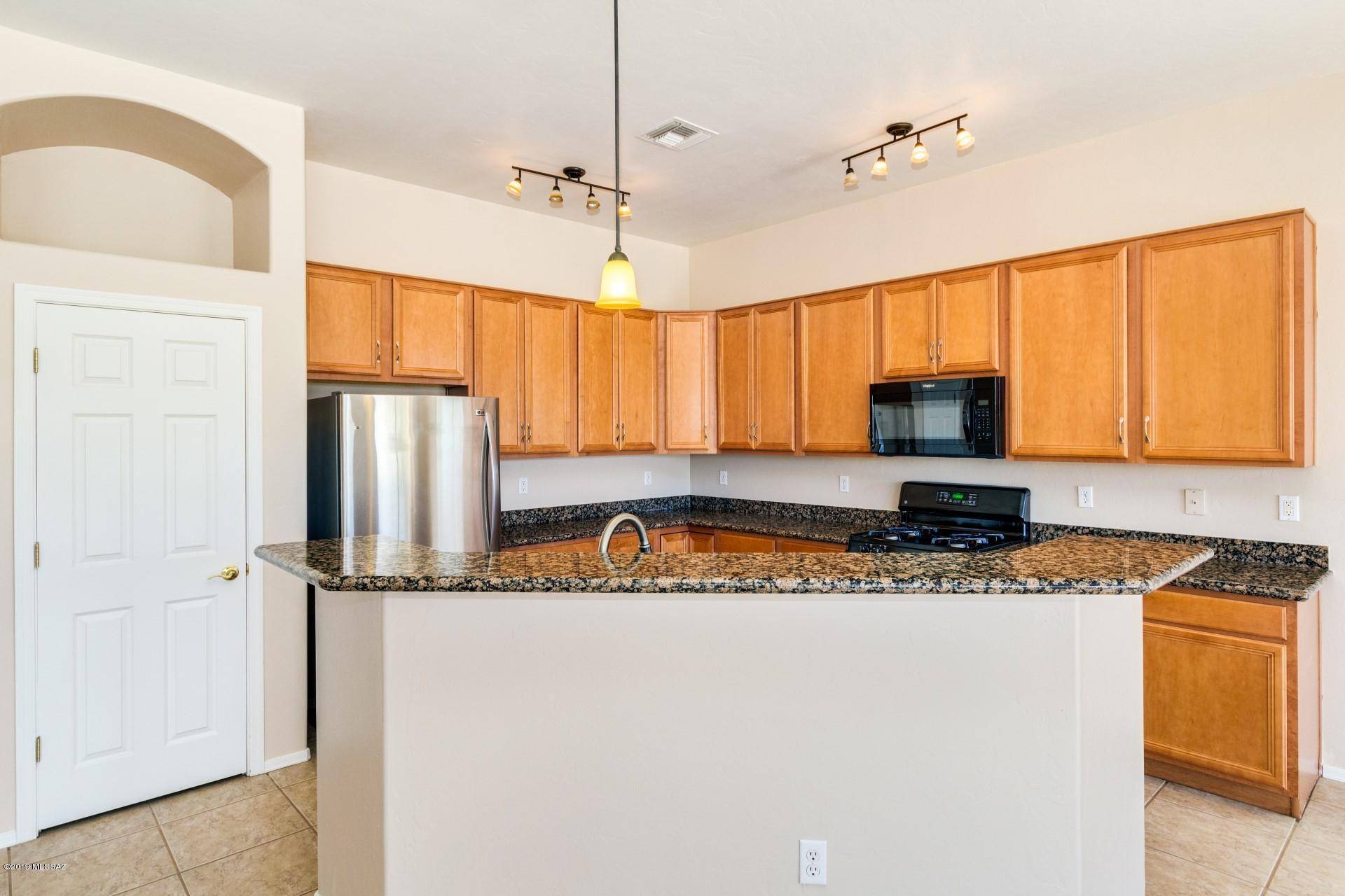 Vail, AZ 85641,14440 E Madrona Station Place