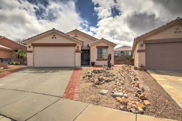 305 W Sunrise Vista Drive, Green Valley, AZ 85614