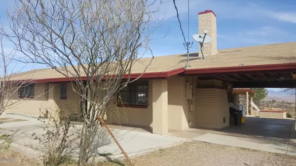 246 Cuarzo Court, Rio Rico, AZ 85648