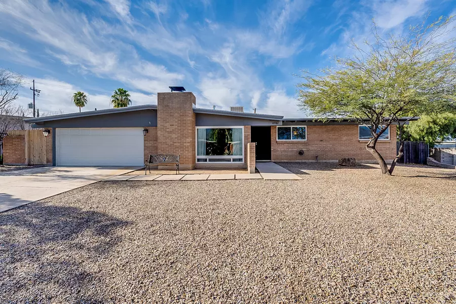 8982 E Kirkpatrick Circle, Tucson, AZ 85710