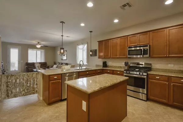 Oro Valley, AZ 85755,1094 W Garden Grove Drive