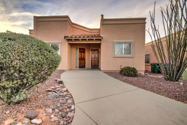 1774 W Camino Estelar, Green Valley, AZ 85622