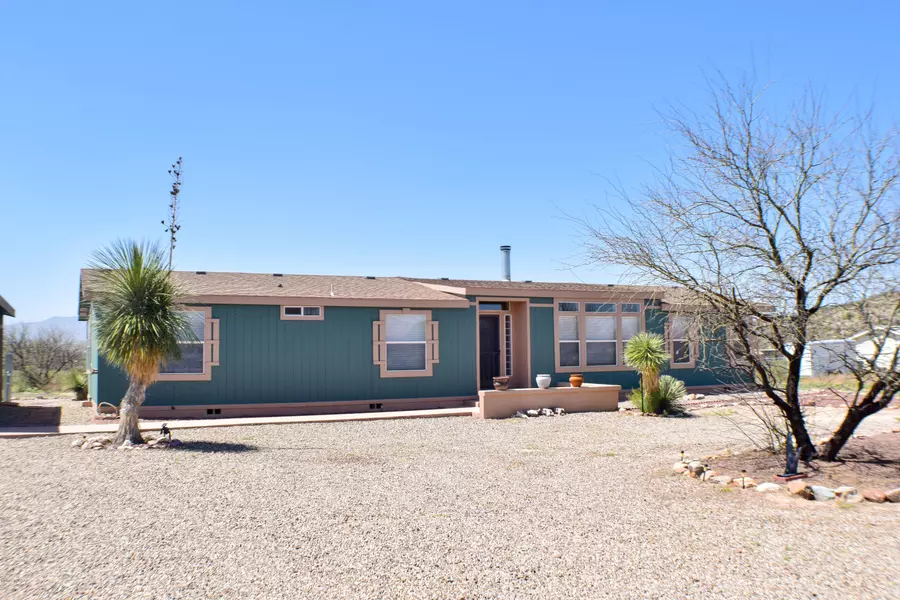 1047 E Miguel Avenue, Benson, AZ 85602