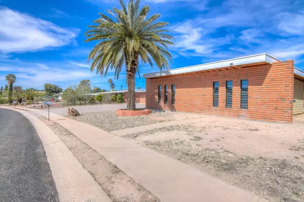 Tucson, AZ 85710,6925 E Luana Drive