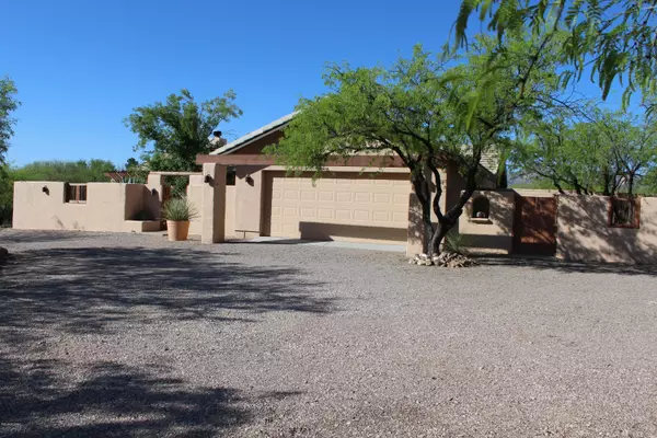 2238 Calle Palo Parado, Tubac, AZ 85646