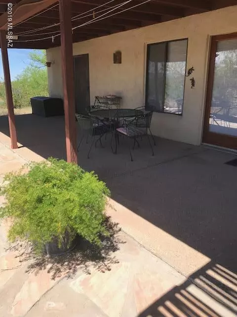 16061 W Lynnette Road, Tucson, AZ 85736