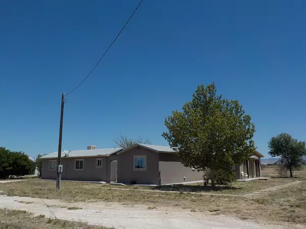 6462 E Trails End Road, Pearce, AZ 85625