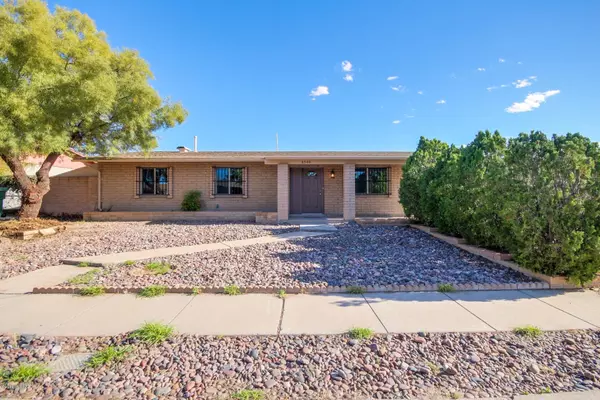 8540 E Desert Spring Street, Tucson, AZ 85730