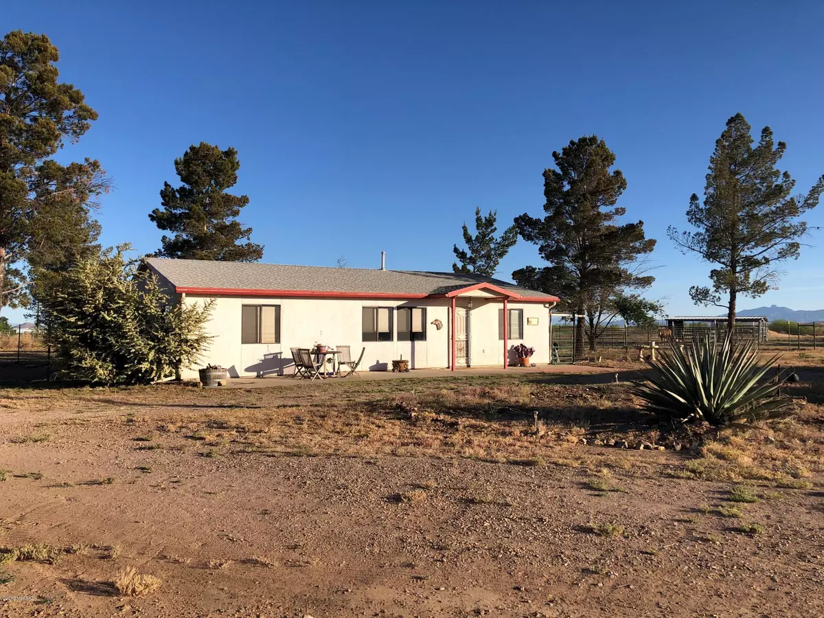 Pearce, AZ 85625,13384 S Cottonwood Road