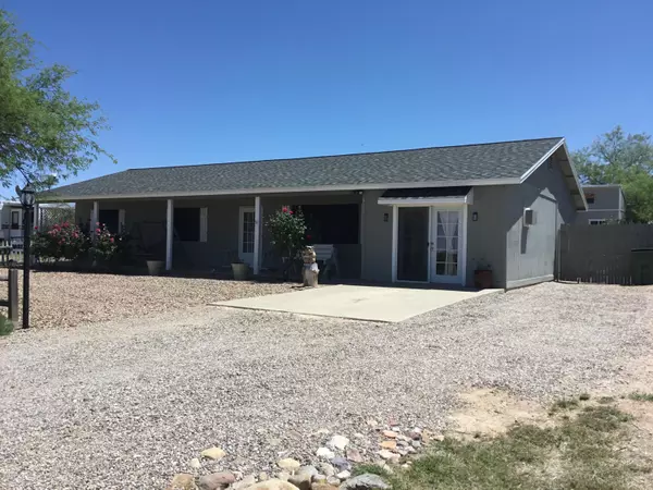 Benson, AZ 85602,563 N Mescal Road