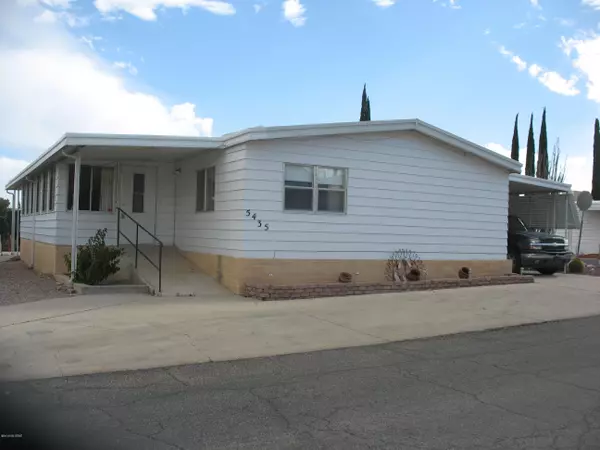 5435 W Flying Cir Street, Tucson, AZ 85713