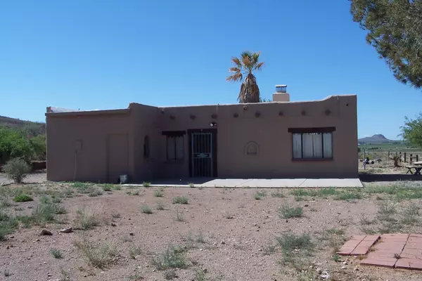 3670 E Indian Ridge Road, Pearce, AZ 85625