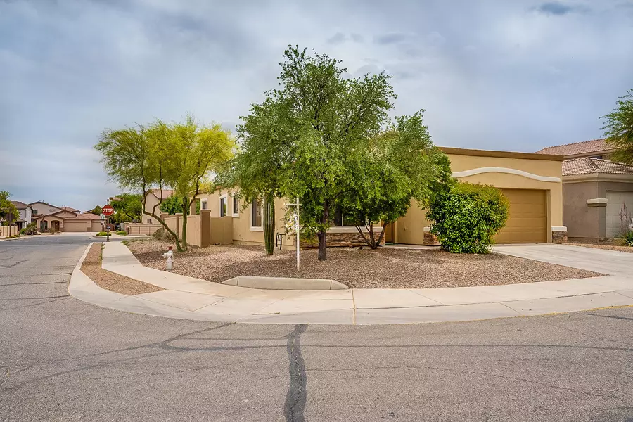 376 E Camino Rancho Redondo, Sahuarita, AZ 85629