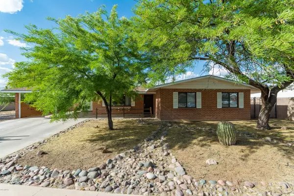 6855 E Lurlene Drive, Tucson, AZ 85730