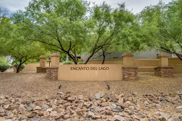 121 E Placita Lago del Encanto, Sahuarita, AZ 85629