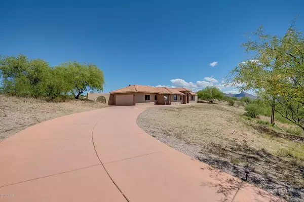 708 Camino Arruza, Rio Rico, AZ 85648