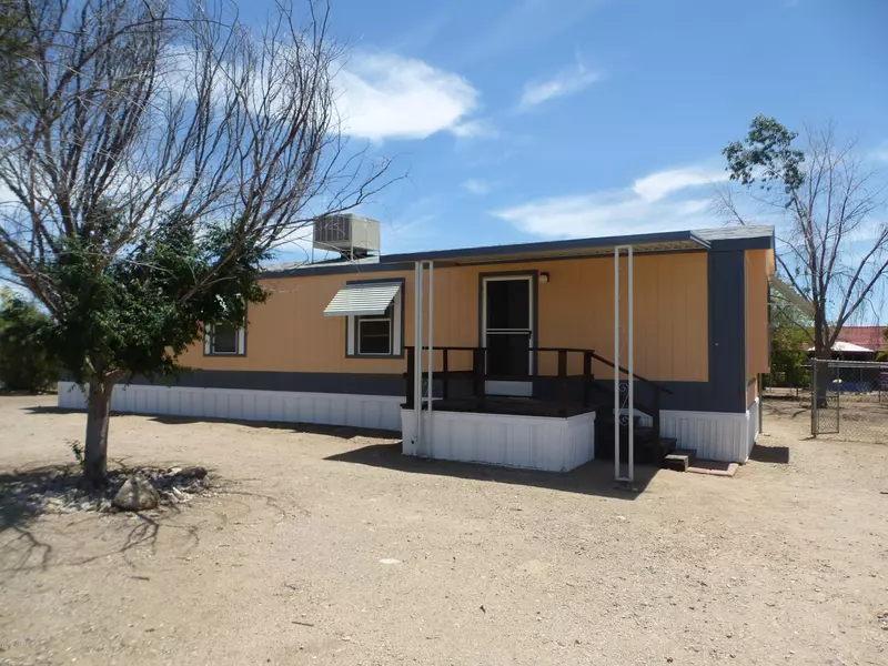 9015 W Claude Street, Tucson, AZ 85735