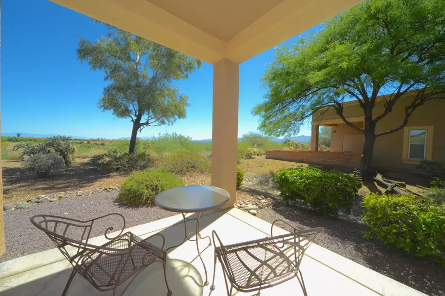 1844 W Demetrie Loop, Green Valley, AZ 85622