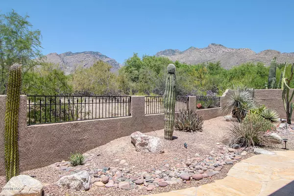 5857 N Golden Eagle Drive, Tucson, AZ 85750