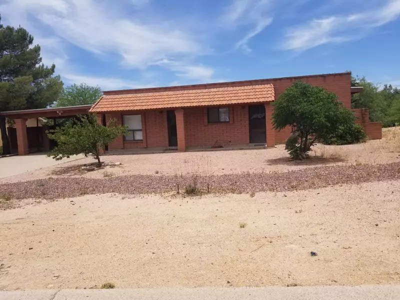 841 S Ridge Drive, Benson, AZ 85602