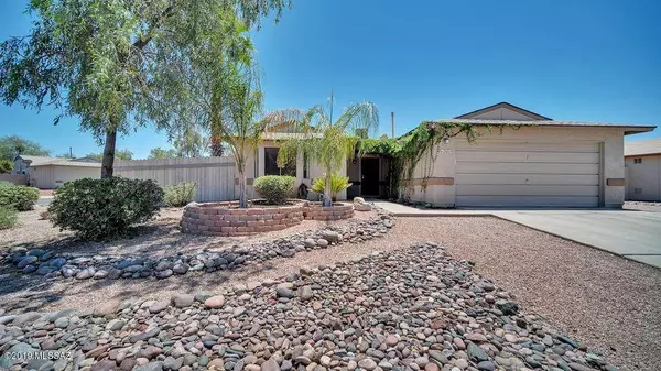 2601 W Flamebrook Road, Tucson, AZ 85741