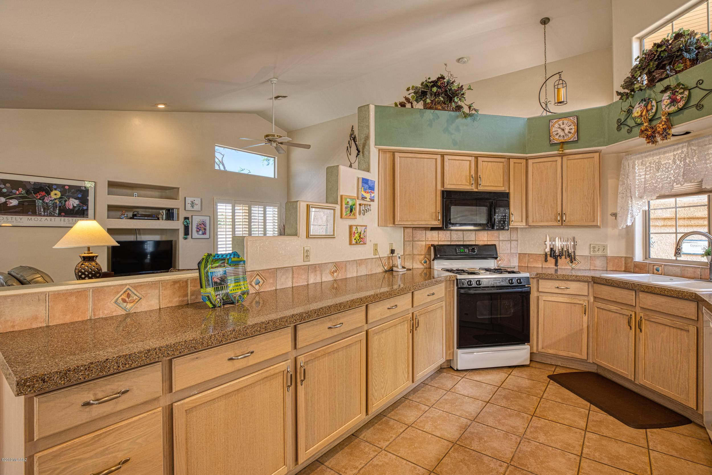 Tucson, AZ 85748,9542 E Ozark Street
