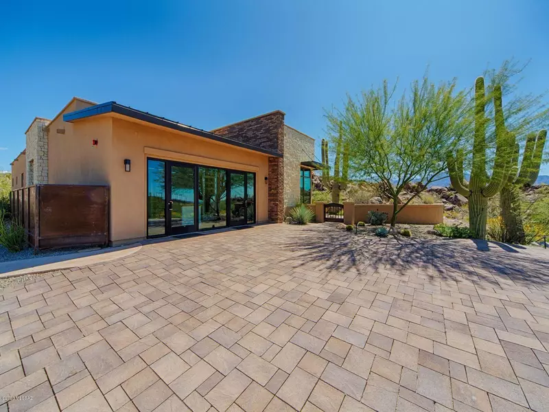 14200 N Stone View Place, Oro Valley, AZ 85755