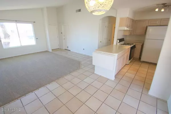 Tucson, AZ 85745,2296 W Silvergate Place