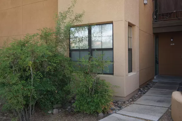 Tucson, AZ 85718,6651 N Campbell Avenue #126