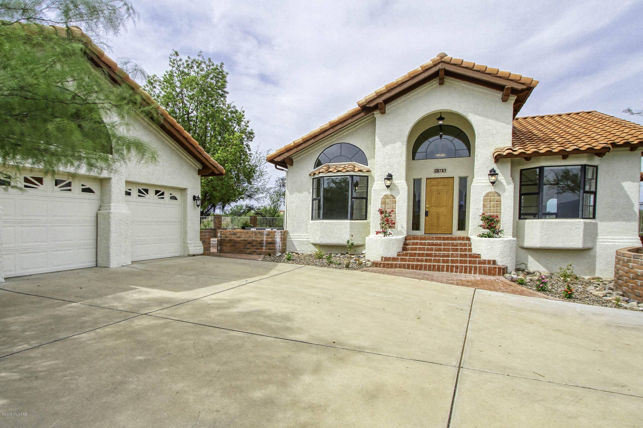 741 N Lazy J Way, Tucson, AZ 85748