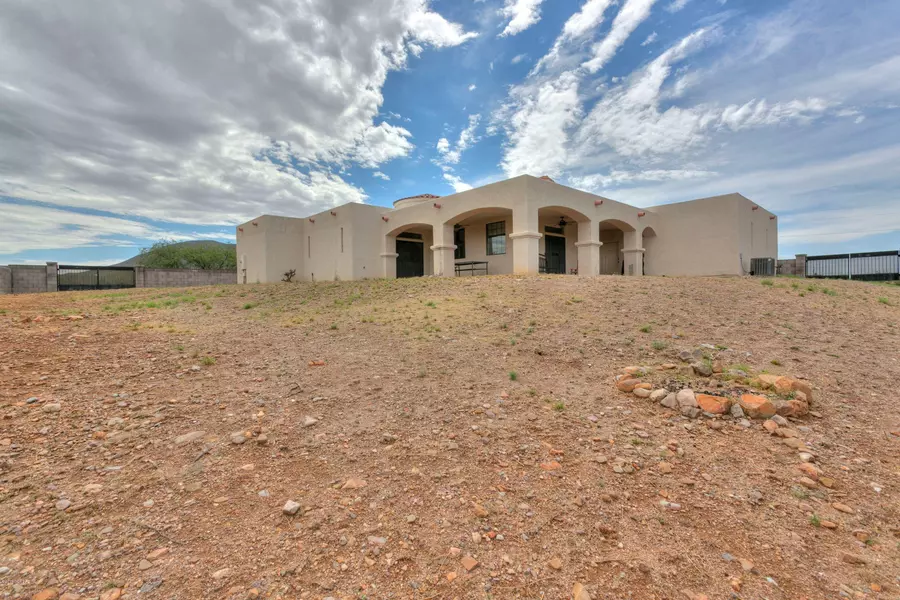 1648 Circulo Puerto, Rio Rico, AZ 85648