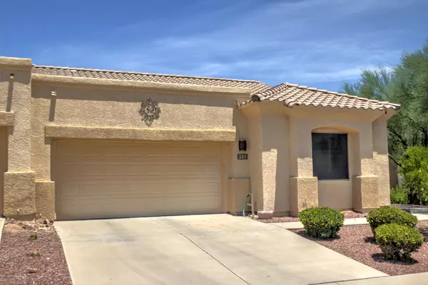 552 W Knotwood Street, Green Valley, AZ 85614