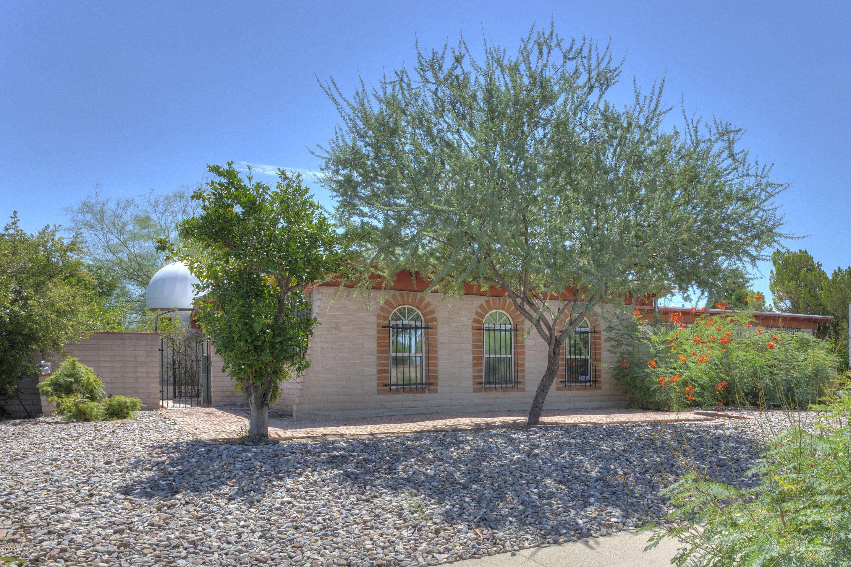 Tucson, AZ 85710,909 S Desert Steppes Drive