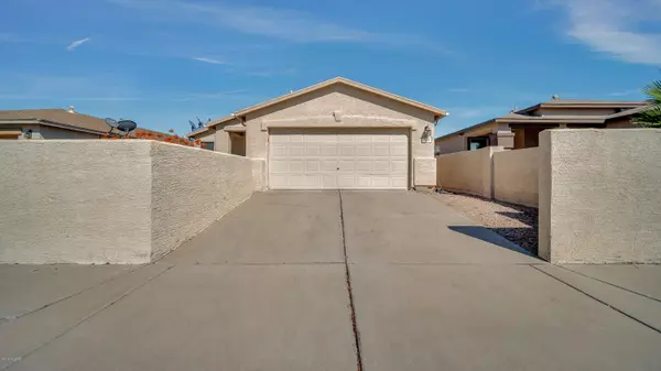 6235 S Logger Drive, Tucson, AZ 85746