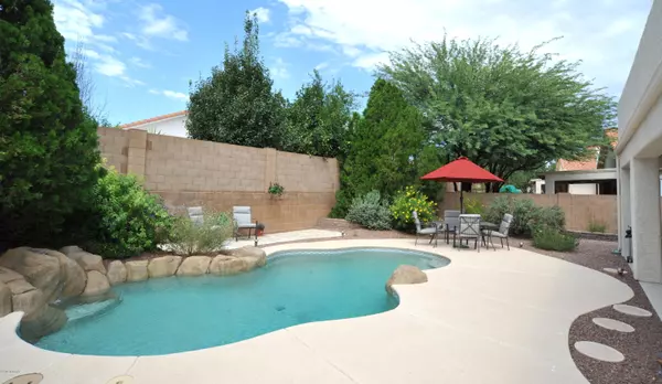 12133 N New Dawn Avenue, Oro Valley, AZ 85755