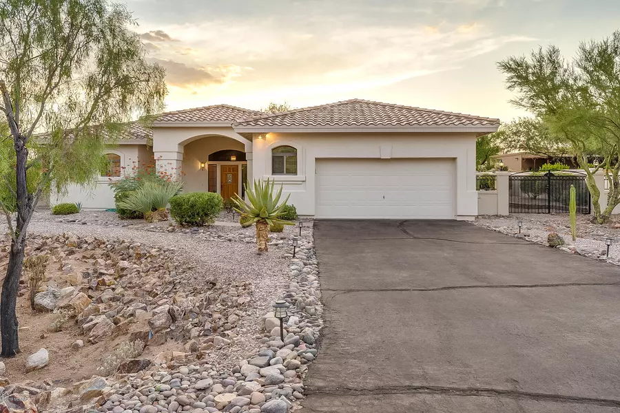 11327 N Meadow Sage Drive, Oro Valley, AZ 85737