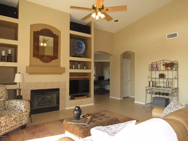 Oro Valley, AZ 85755,13815 N Eddington Place