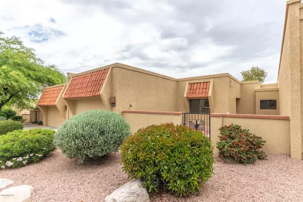 1111 E Camino Diestro, Oro Valley, AZ 85704