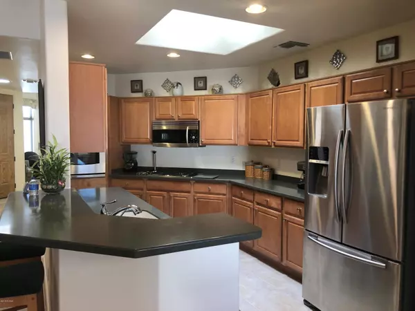 8167 N Painted Feather Drive, Tucson, AZ 85743