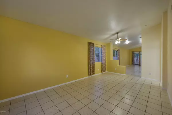 Tucson, AZ 85745,1230 N Falcon Ridge Drive