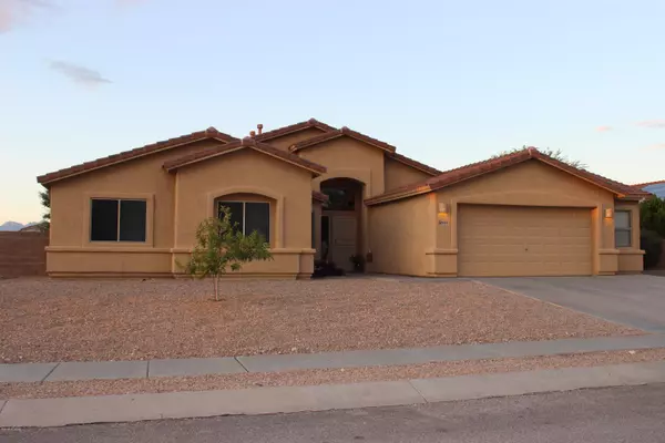 8909 E Martha Root Court, Tucson, AZ 85747