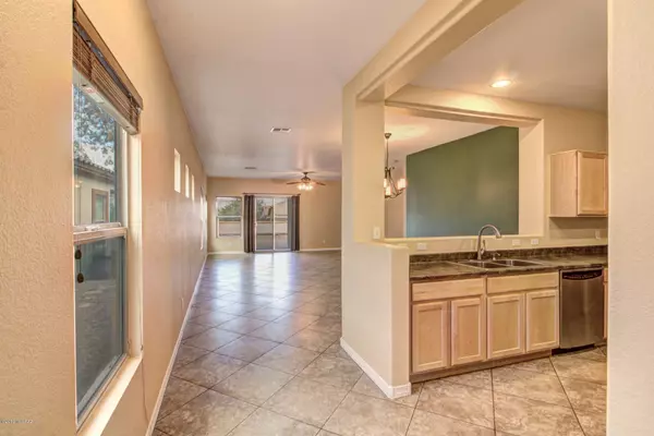 Sahuarita, AZ 85629,14535 S Camino Larga Vista