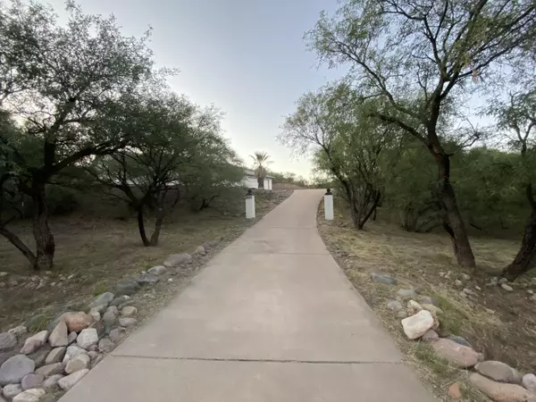 422 Camino Providencia, Rio Rico, AZ 85648