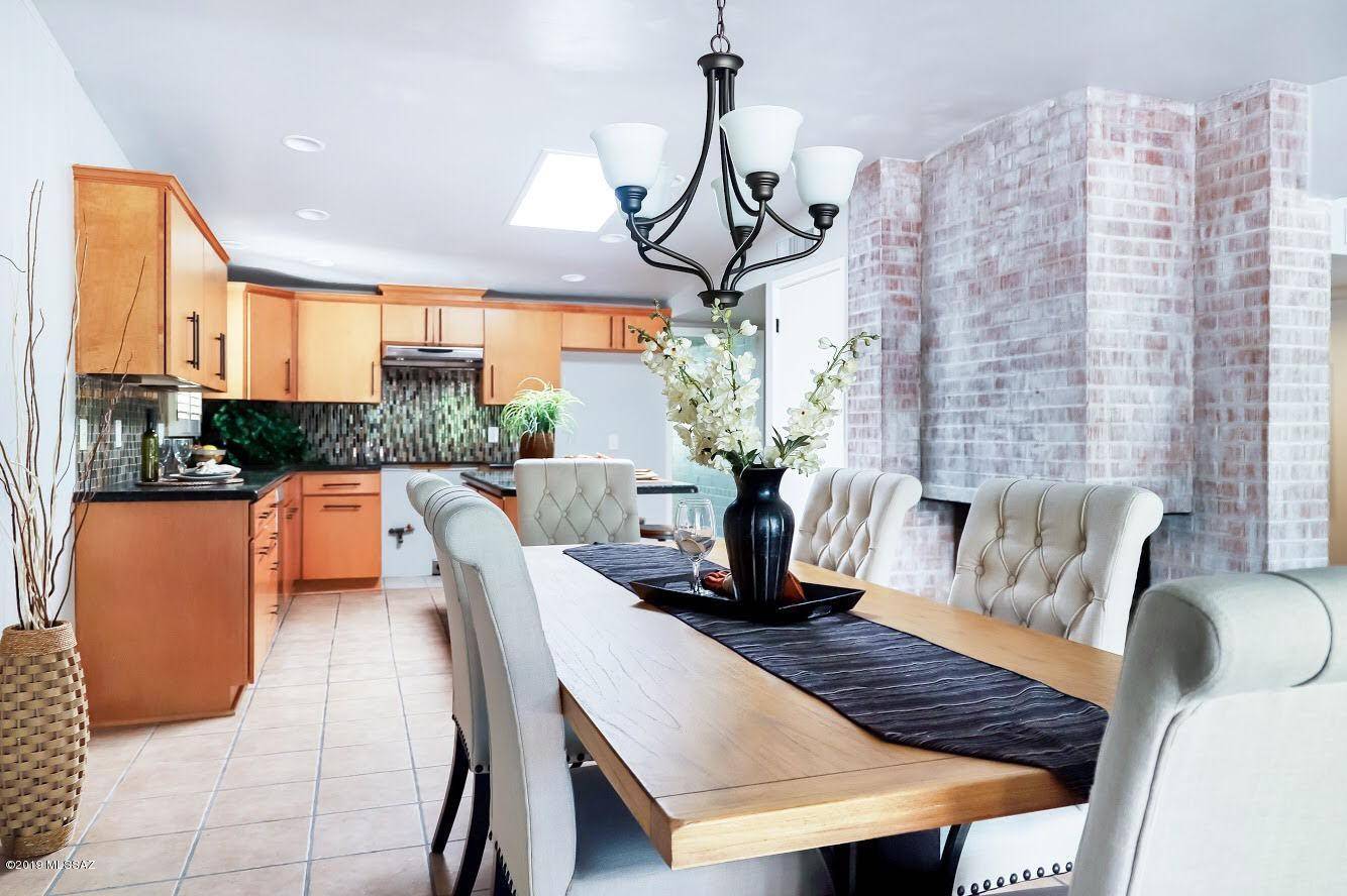 Tucson, AZ 85710,8731 E 29Th Street