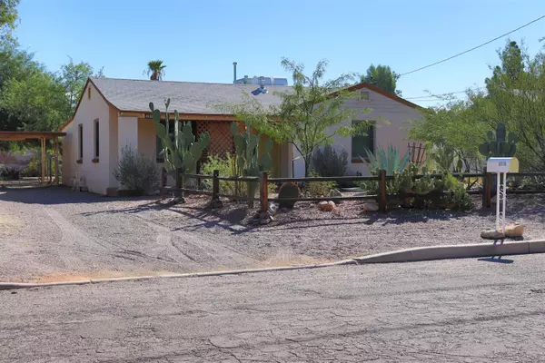 2118 N Chrysler Drive, Tucson, AZ 85716