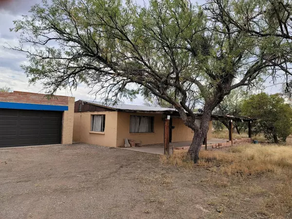 Tres de Mayo Road, Tubac, AZ 85646