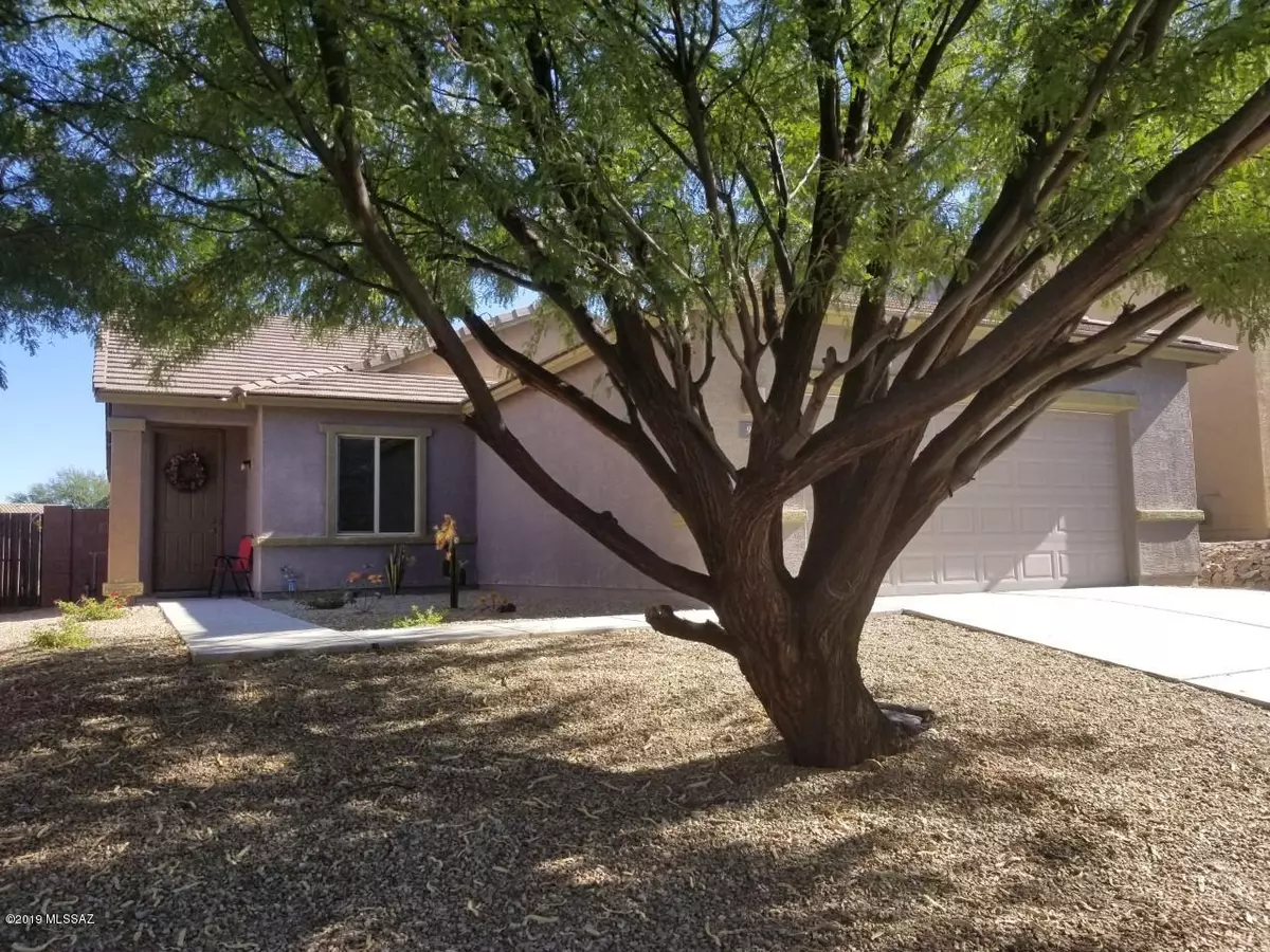 Benson, AZ 85602,935 S White Calcites Street