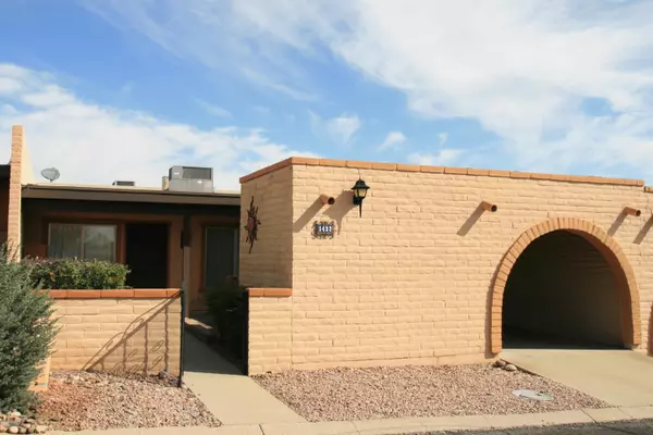 1432 W Calle Pueblo, Green Valley, AZ 85622